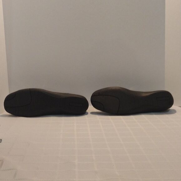 NIB Array Hickory Brown Slip-On Shoes! CONSIGNMENT! - Picture 8 of 16